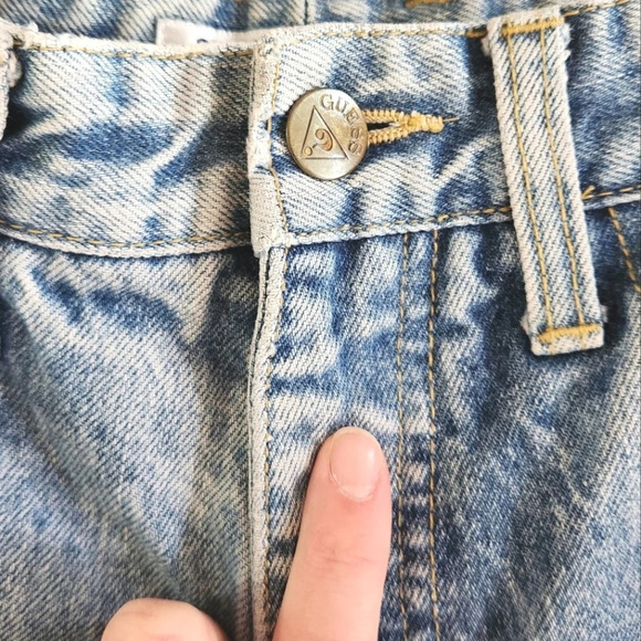 EUC Vintage Guess Distressed Acid Jeans, Size 30 or Modern Size 4 - Picture 10 of 14